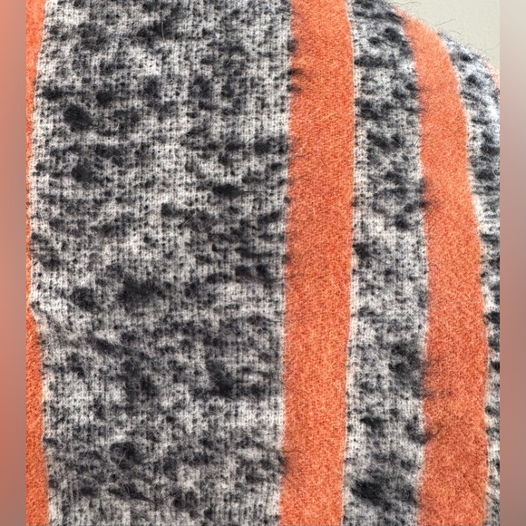 Cecchi e Cecchi Wool Scarf Orange and Black Stripes - Picture 4 of 16